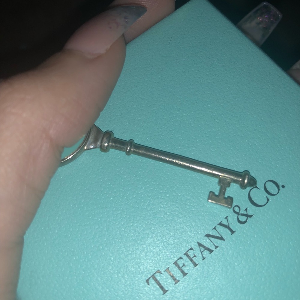 Tiffany & Co. Key Charm - Picture 5 of 8